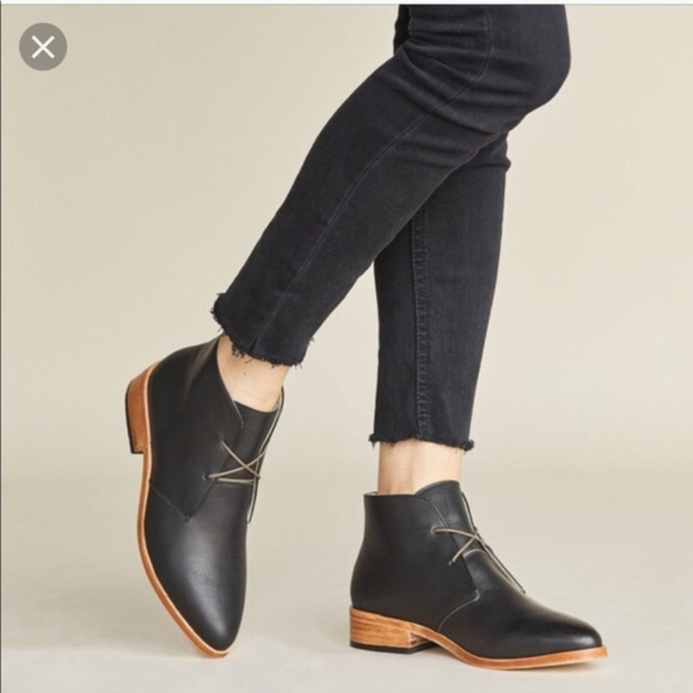 Nisolo Chukka Black Boots
